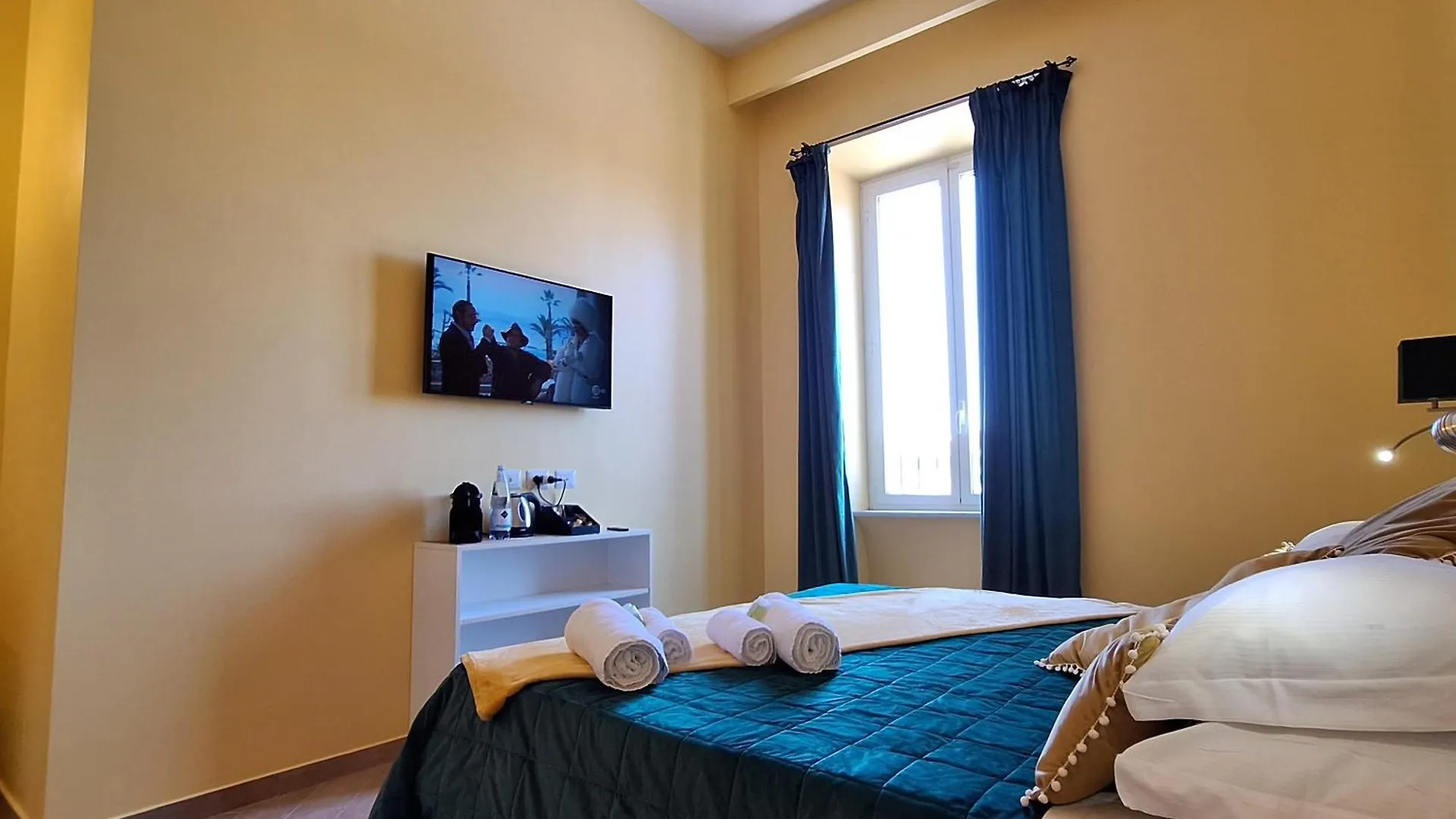 Residenze Serventi Longhi Roma 0*,