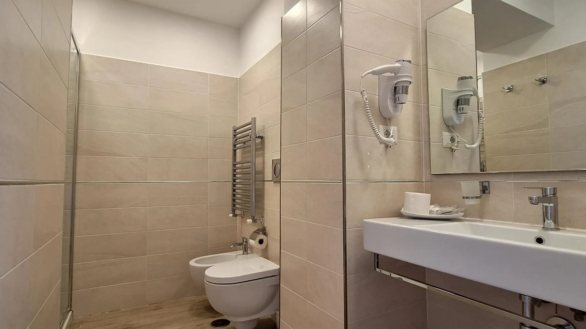 Residenze Serventi Longhi Rzym 0*,  Włochy